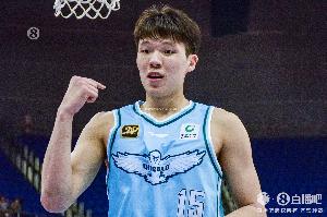 8868网页-杀入次轮！知名选秀网站最新模拟：杨瀚森第57顺位被魔术选中