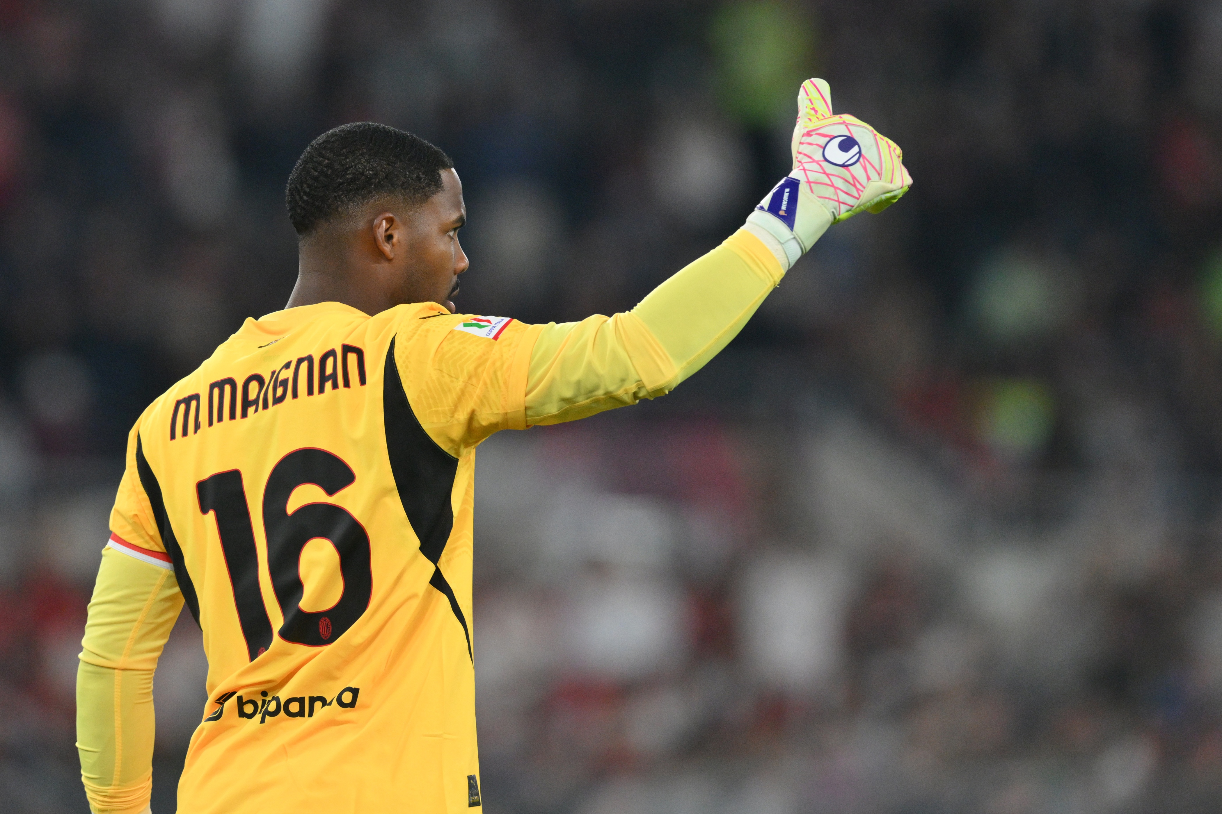 8868体育娱乐平台-报价年薪500万欧+奖金！隆戈：AC米兰续约迈尼昂即将达成