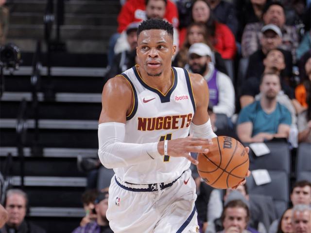 8868亚洲平台-掘金变废为宝！韦少首发5胜1负变约基奇绝配