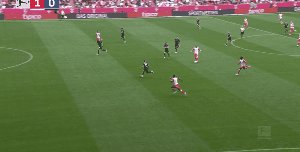 1695476176151086085.gif bay boc 1.gif