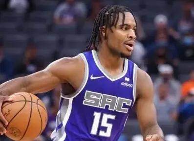 8868体育娱乐平台-福克斯伤退国王仍取连胜 小史密斯在黄蜂涅槃重生